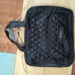 Diva makeup carrying bag